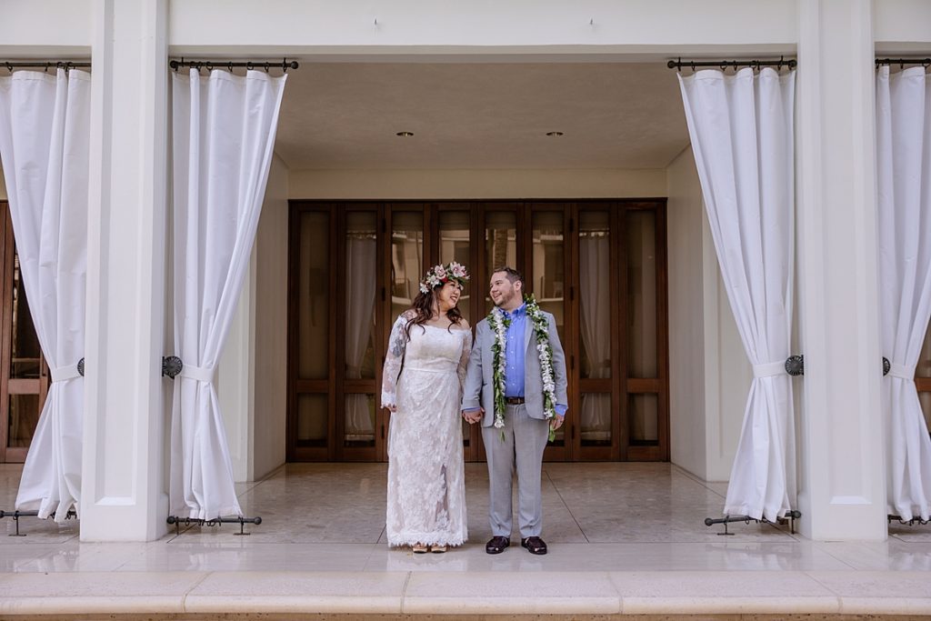 bride and groom in honolulu wedding