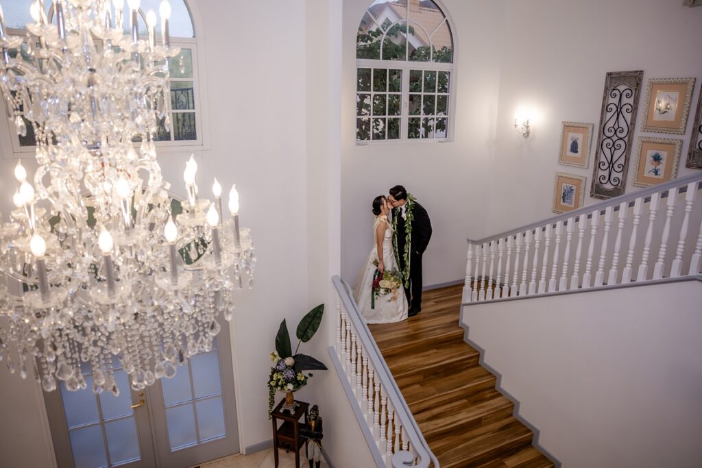 couple getting married at Waikiki Leia in Oahu, Hawaii with Iwalani Photography